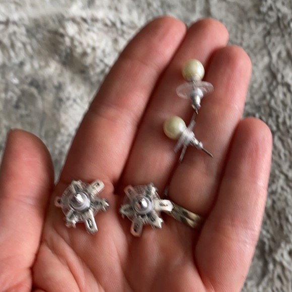 Stella and Dot statement earrings - Picture 2 of 4